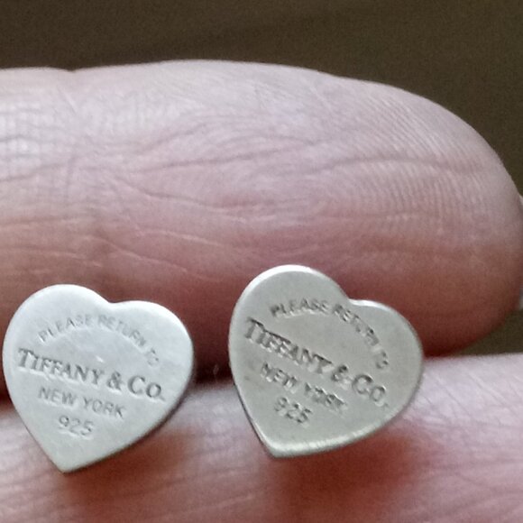 Authentic Tiffany & Co Return to Tiffany Heart Tag Stud Mini sterling silver - Picture 4 of 9